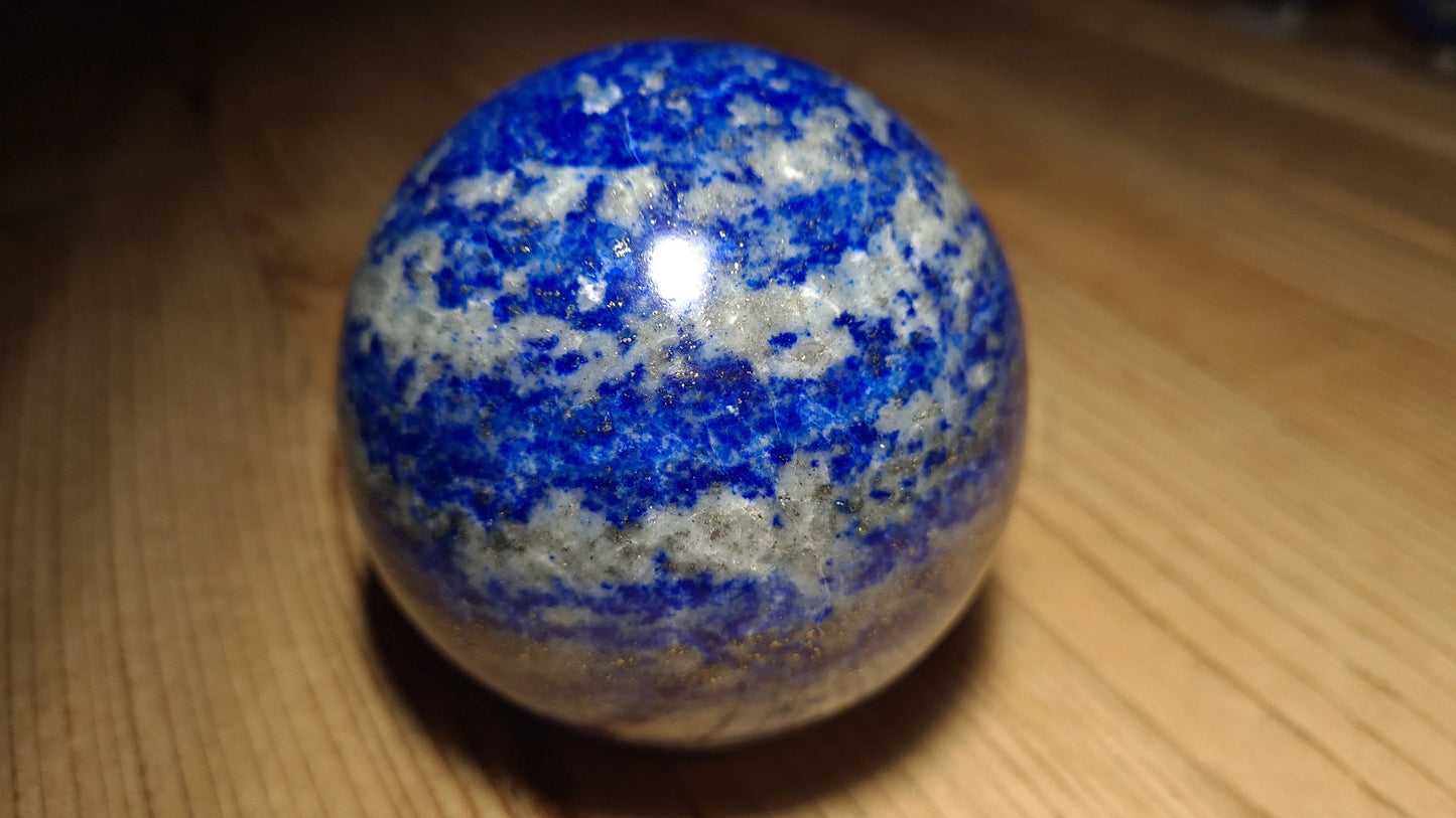 Sphère de 81mm de lapis-lazuli Lapis-Lazuli