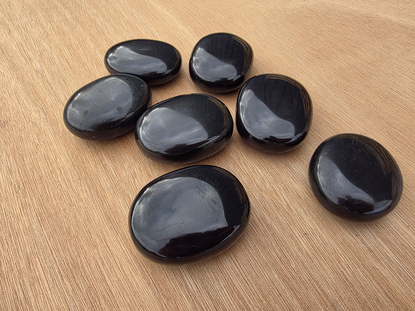 Galet de Tourmaline Cristal Roche