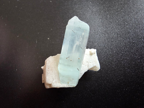 7 - Aigue-marine Cristal Roche