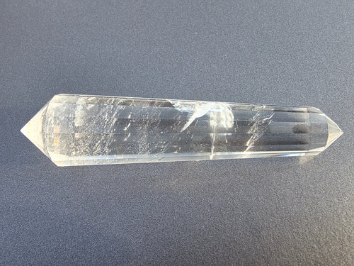 Cristal de quartz - 16 facettes - 10.8 x 2.4 cm - 80.3g Ma boutique