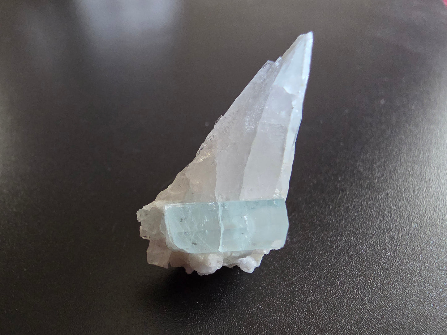 31 - Aigue-marine Cristal Roche