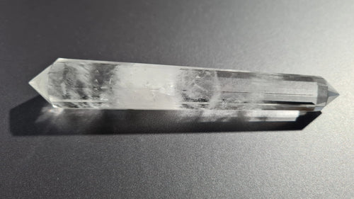 Cristal de quartz - 12 facettes - 11.7 x 1.8 cm - 53g - inclusions minérales Ma boutique
