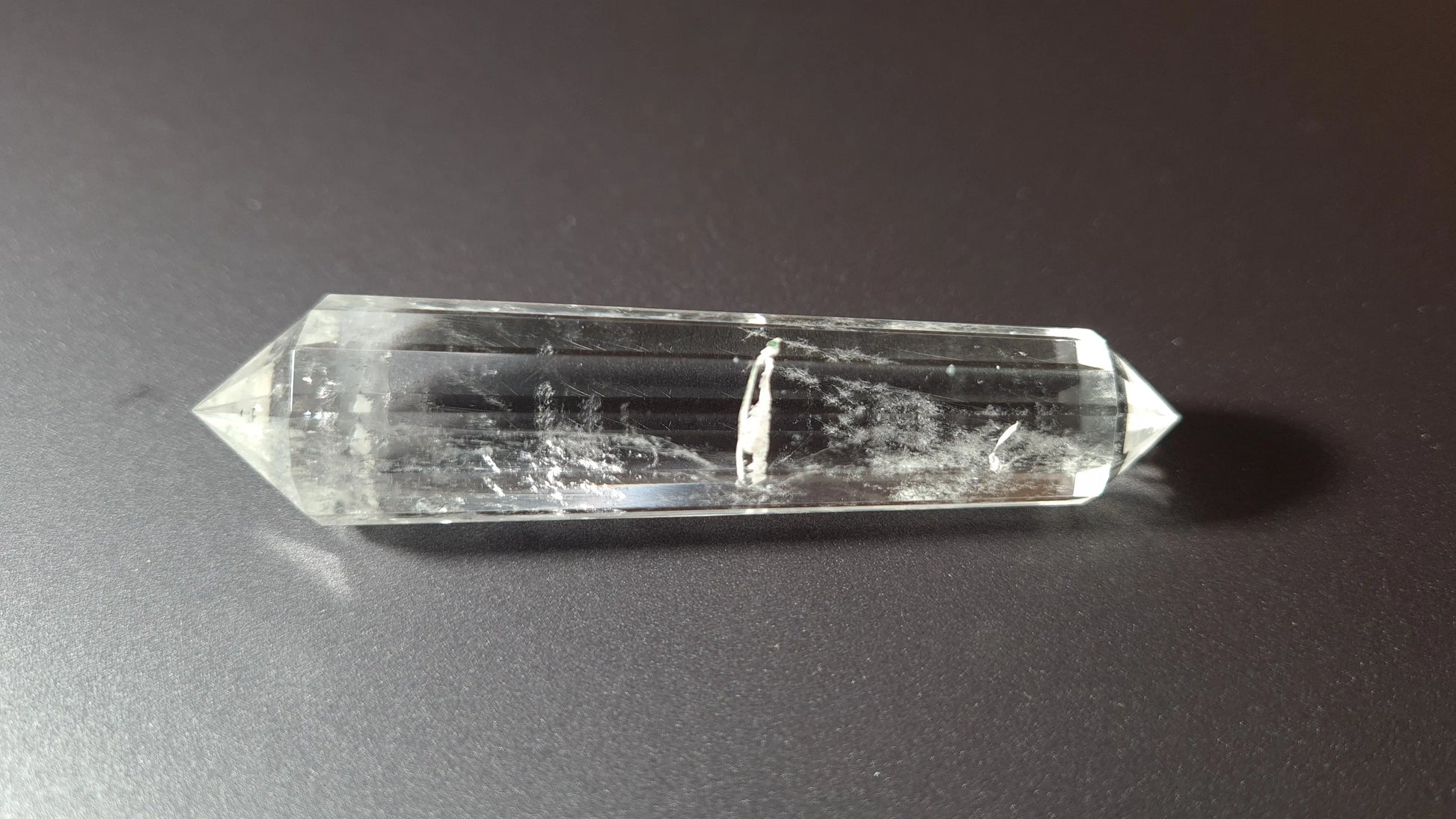 Cristal de quartz - 12 facettes - 7.4 x 1.7 cm - 29.9g Ma boutique