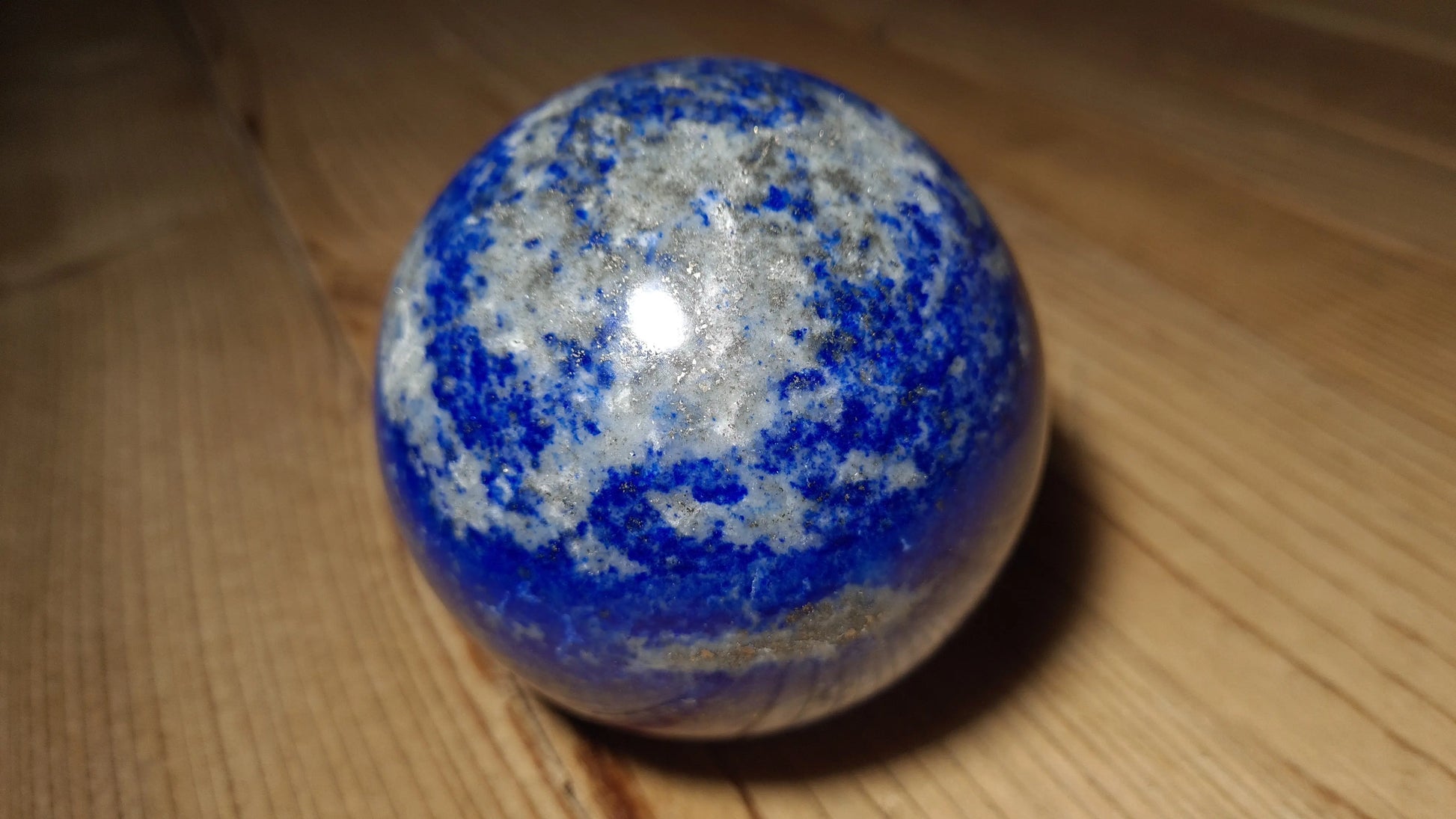 Sphère de 83mm de lapis-lazuli Lapis-Lazuli