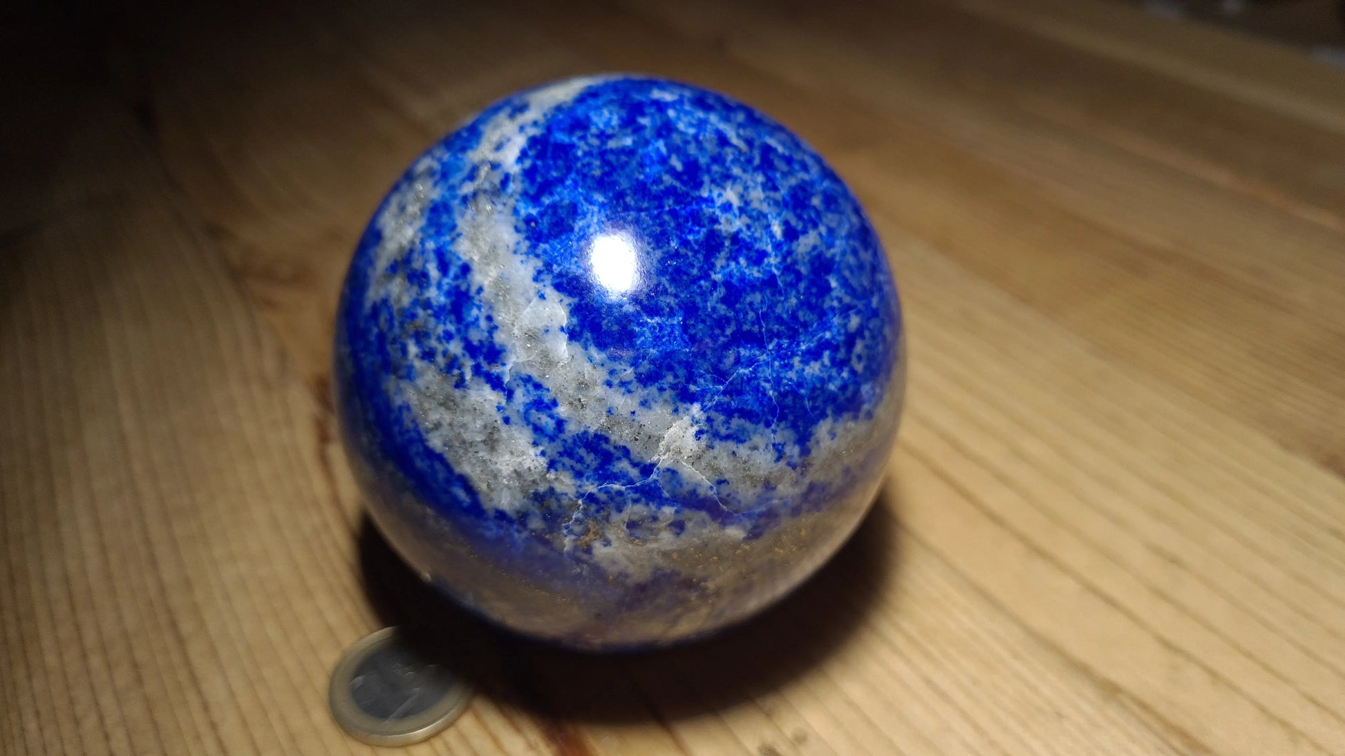 Sphère de 84mm de lapis-lazuli Lapis-Lazuli
