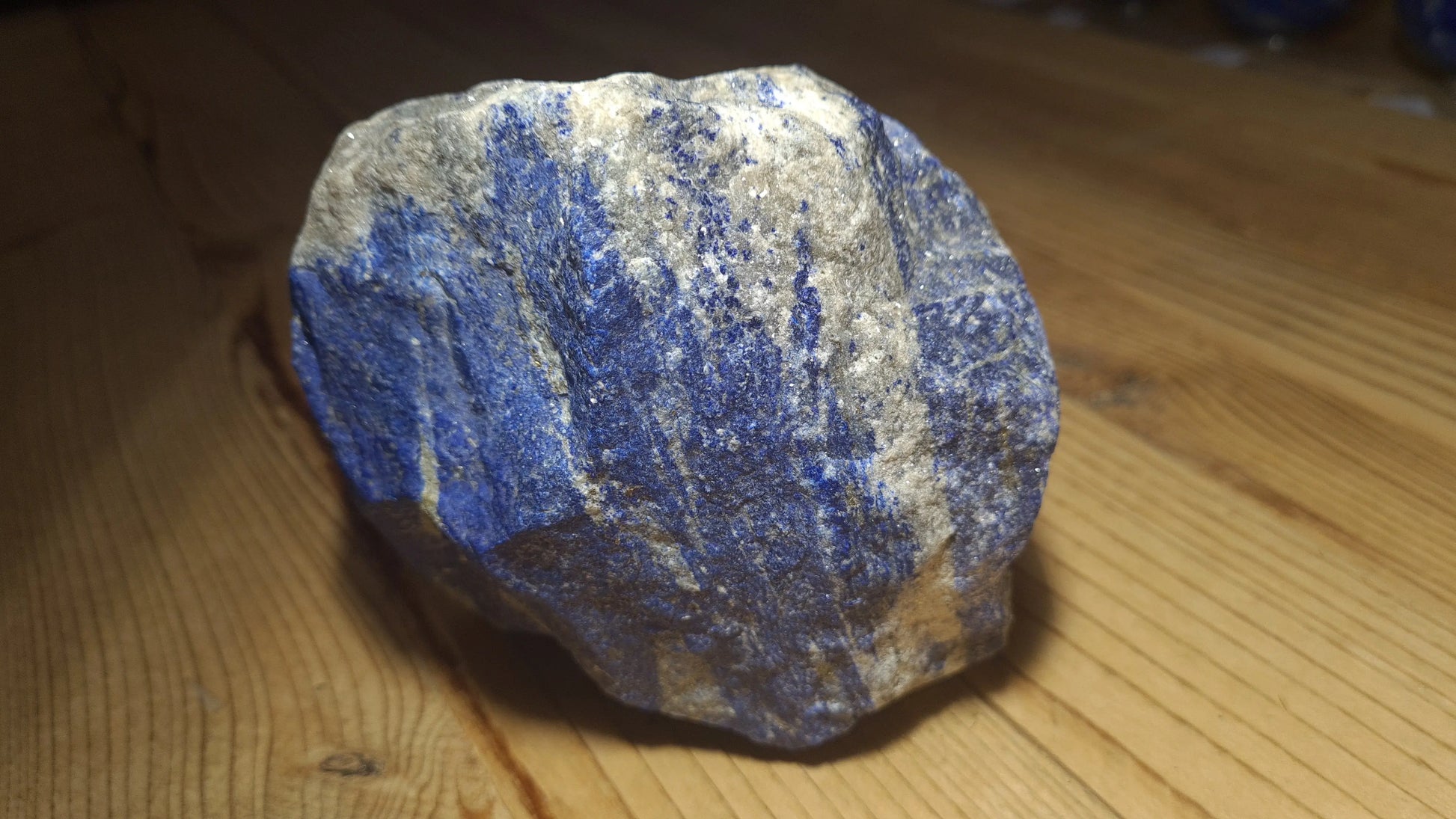 Pierre de lapis-lazuli brute de 1475g Lapis-Lazuli