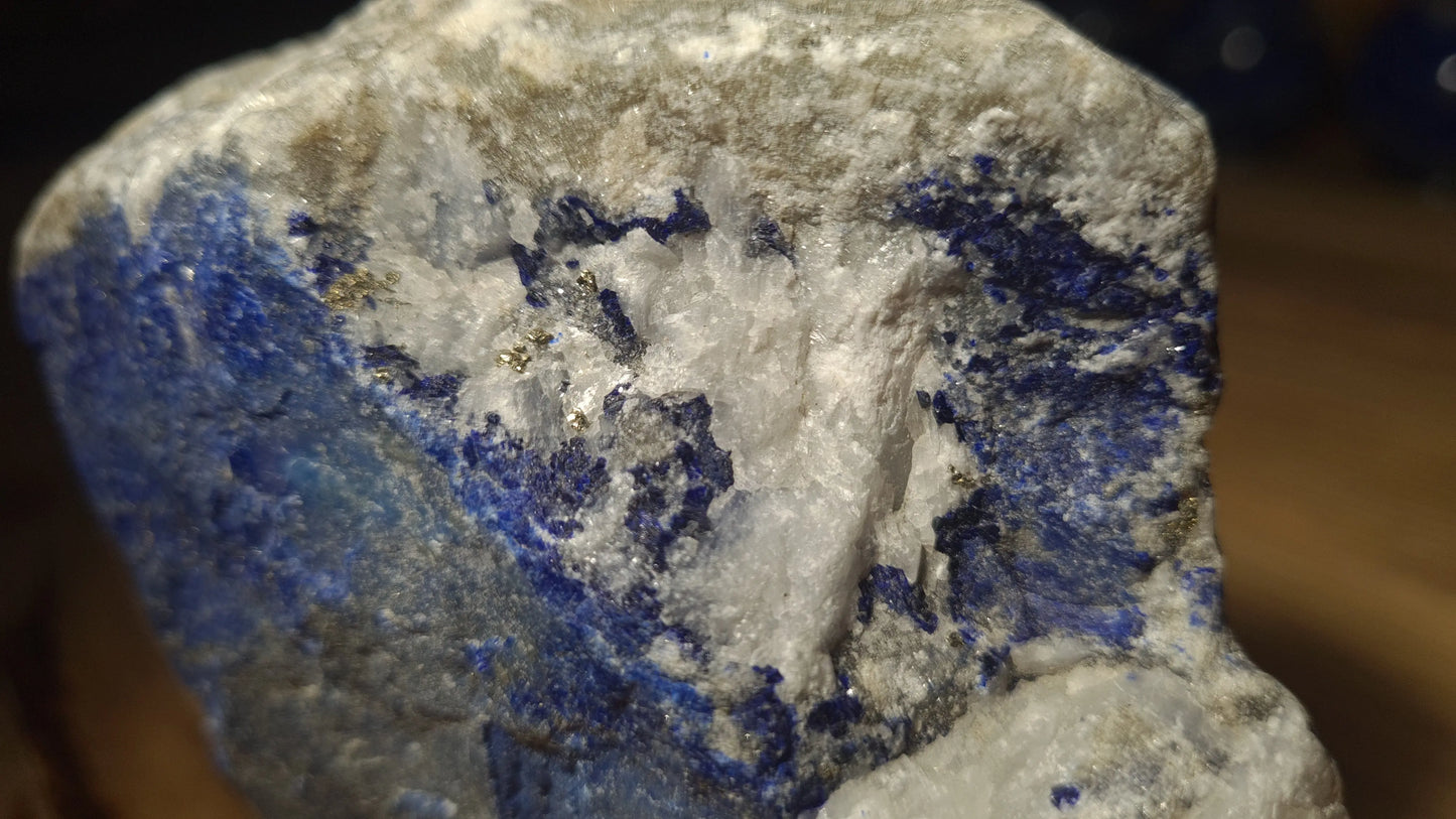 Pierre de lapis-lazuli brute de 640g Lapis-Lazuli