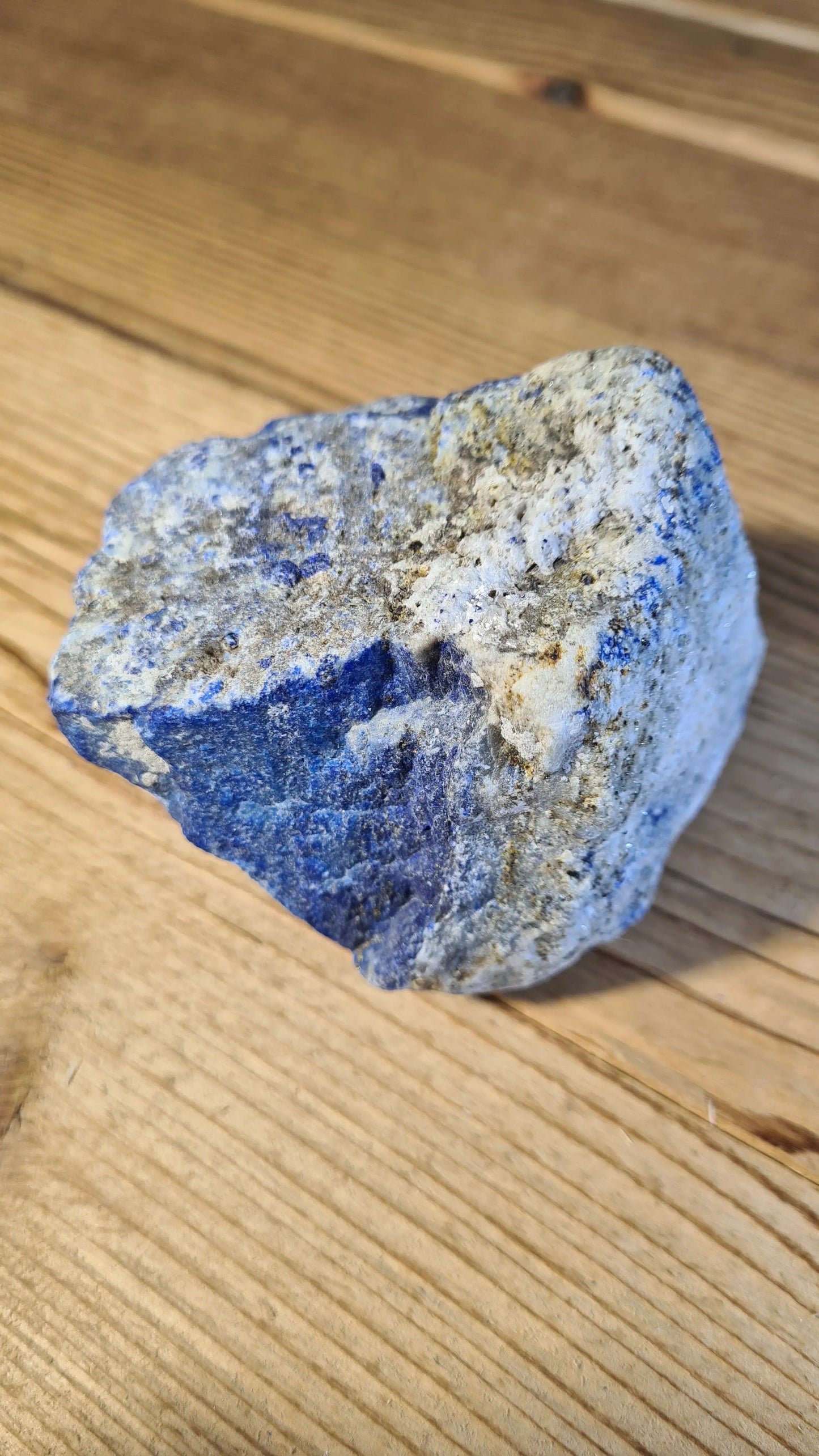 Pierre de lapis-lazuli brute de 553g Lapis-Lazuli