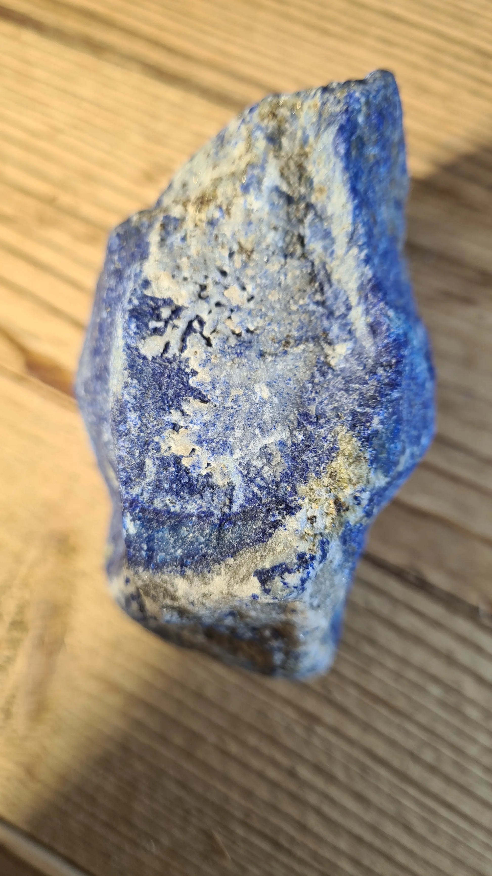 Pierre de lapis-lazuli brute de 555g Lapis-Lazuli