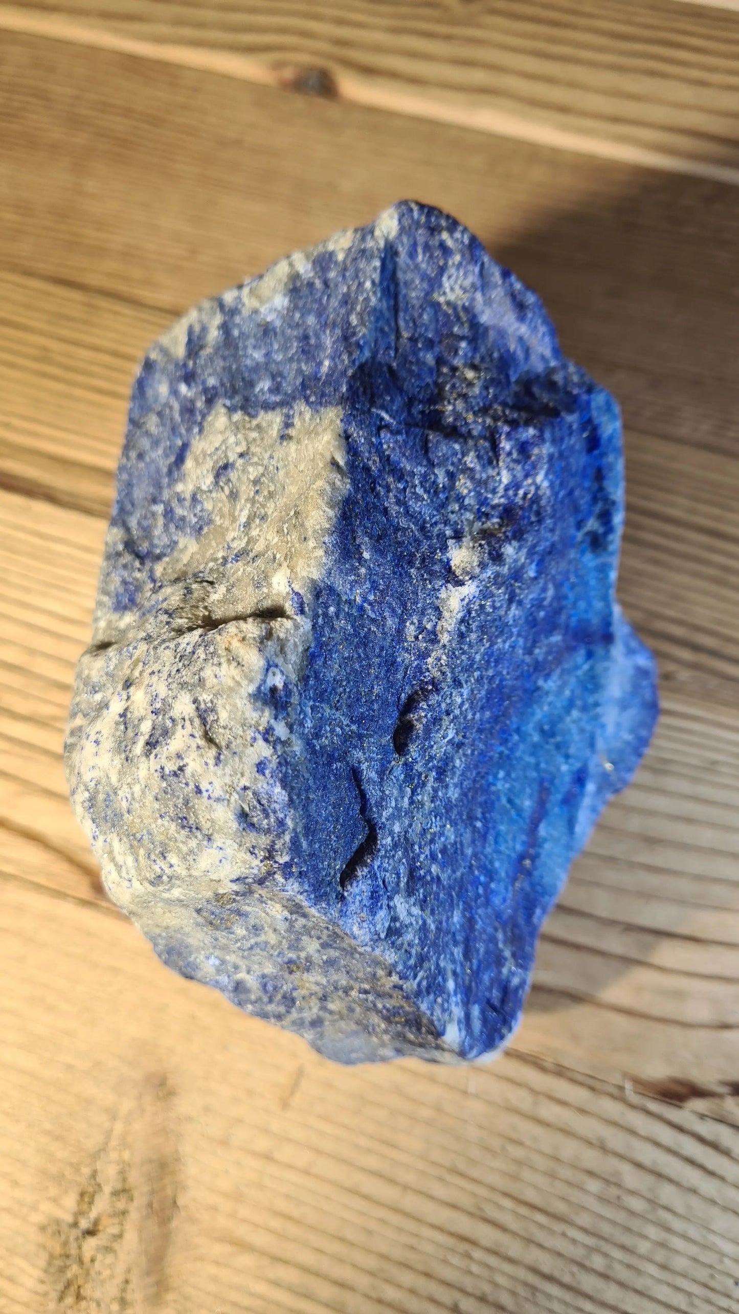 Pierre de lapis-lazuli brute de 1610g Lapis-Lazuli