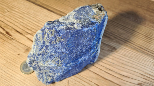 Pierre de lapis-lazuli brute de 811g Lapis-Lazuli