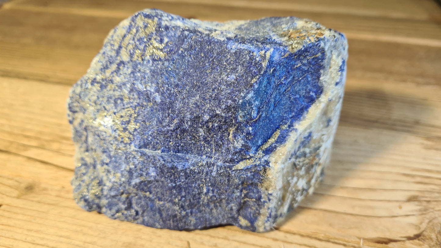 Pierre de lapis-lazuli brute de 811g Lapis-Lazuli