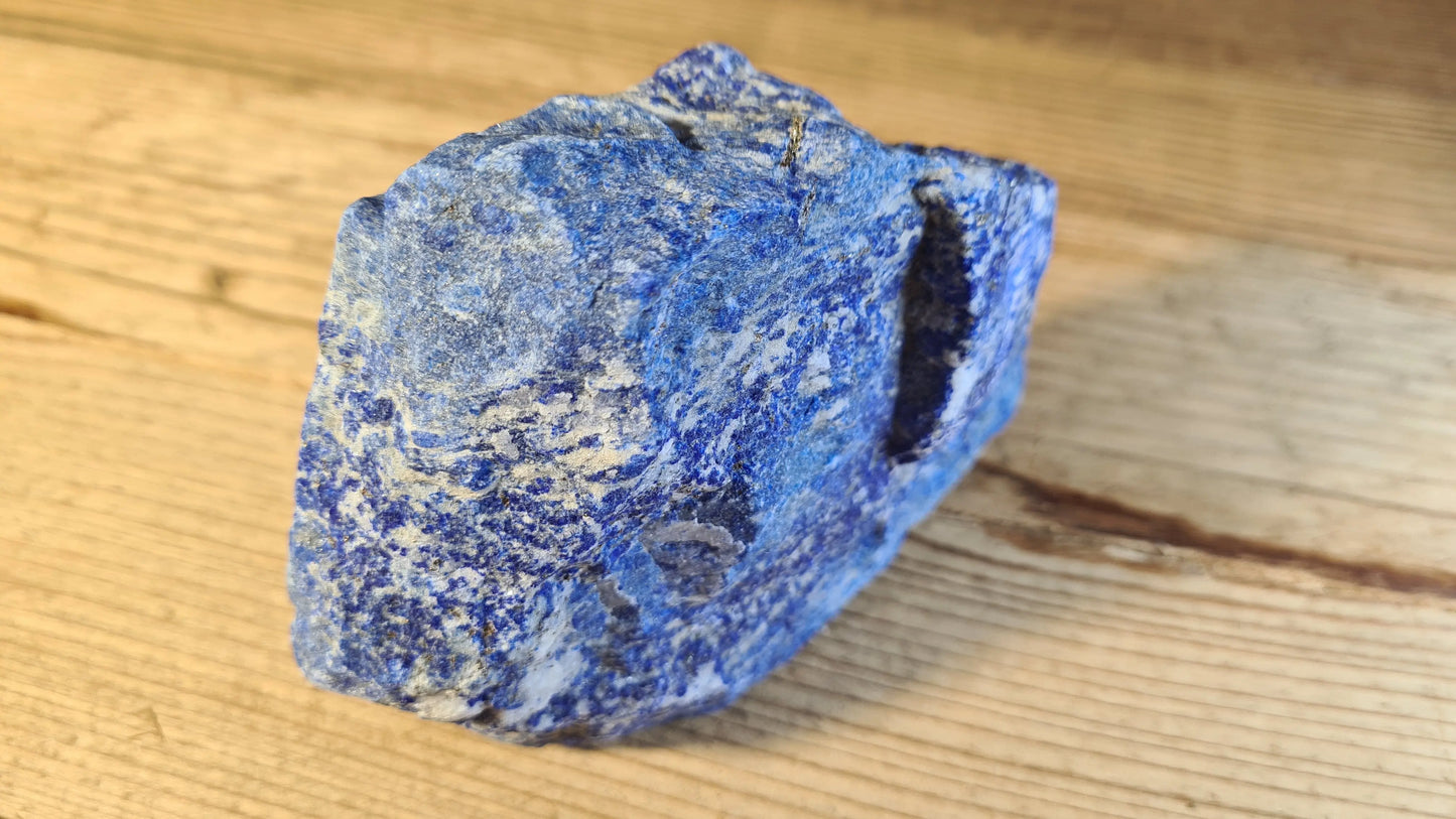 Pierre de lapis-lazuli brute de 646g Lapis-Lazuli