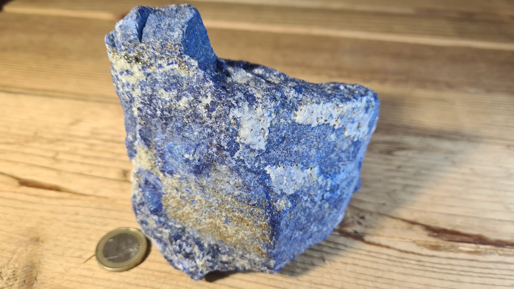 Pierre de lapis-lazuli brute de 841g Lapis-Lazuli