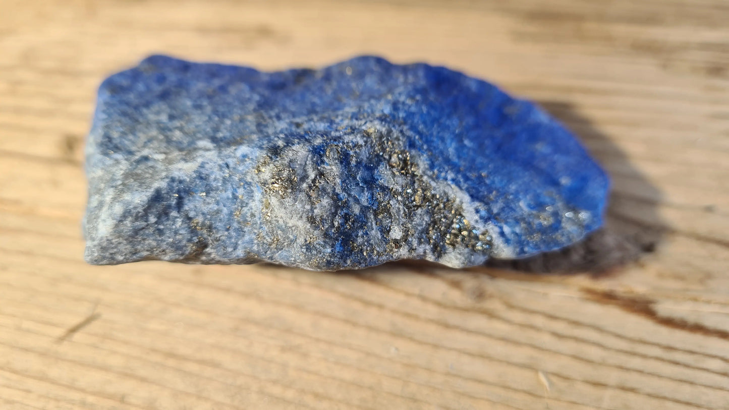 Pierre de lapis-lazuli brute de 196g Lapis-Lazuli