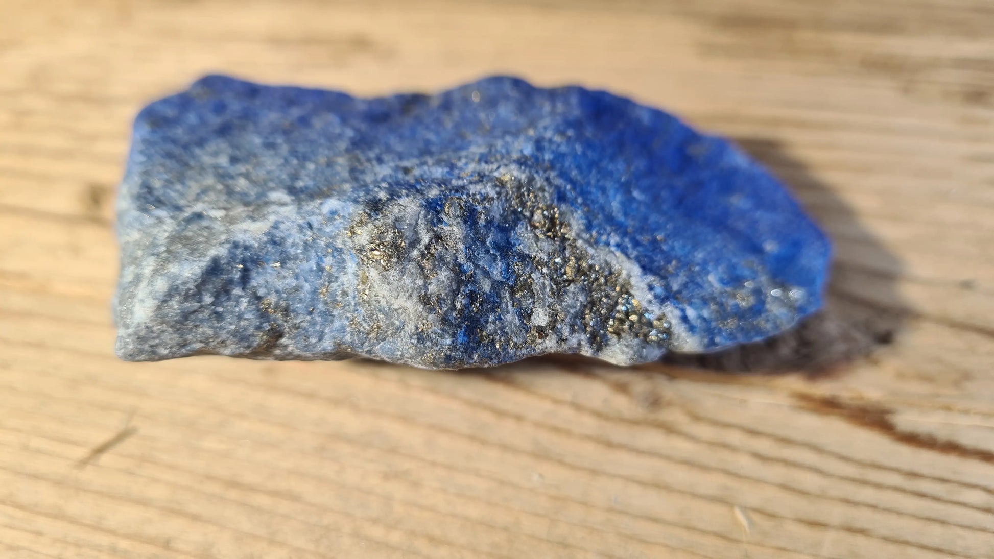 Pierre de lapis-lazuli brute de 196g Lapis-Lazuli