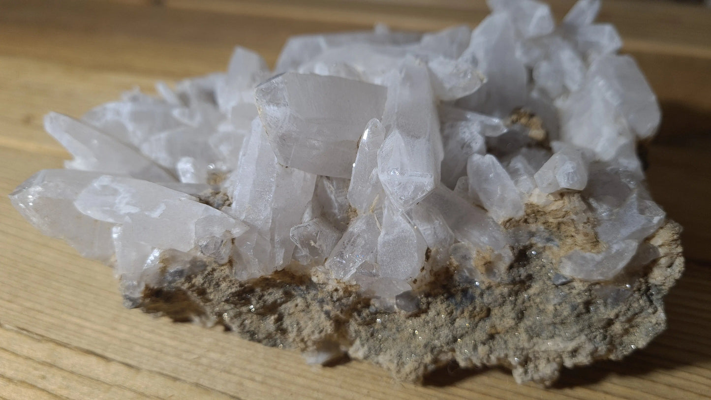 Amas de cristaux de manganocalcite 1441g, 7x11cm Cristal Roche
