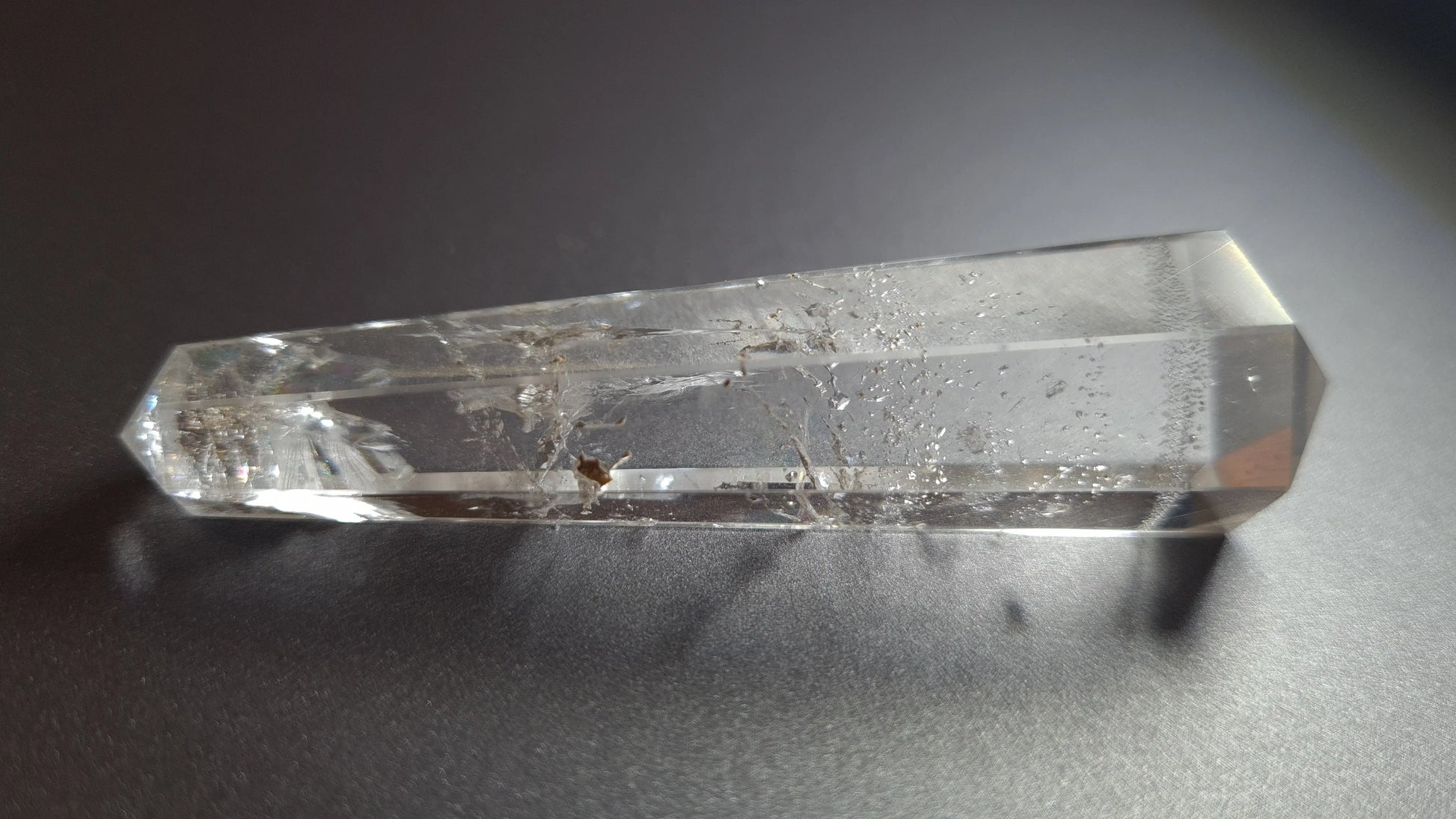 Cristal de quartz - 6 facettes - 7.2 x 1.8 cm - 24.2 g Ma boutique