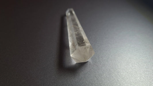 Cristal de quartz - 6 facettes - 6.9 x 1.6 cm - 17.4 g Ma boutique