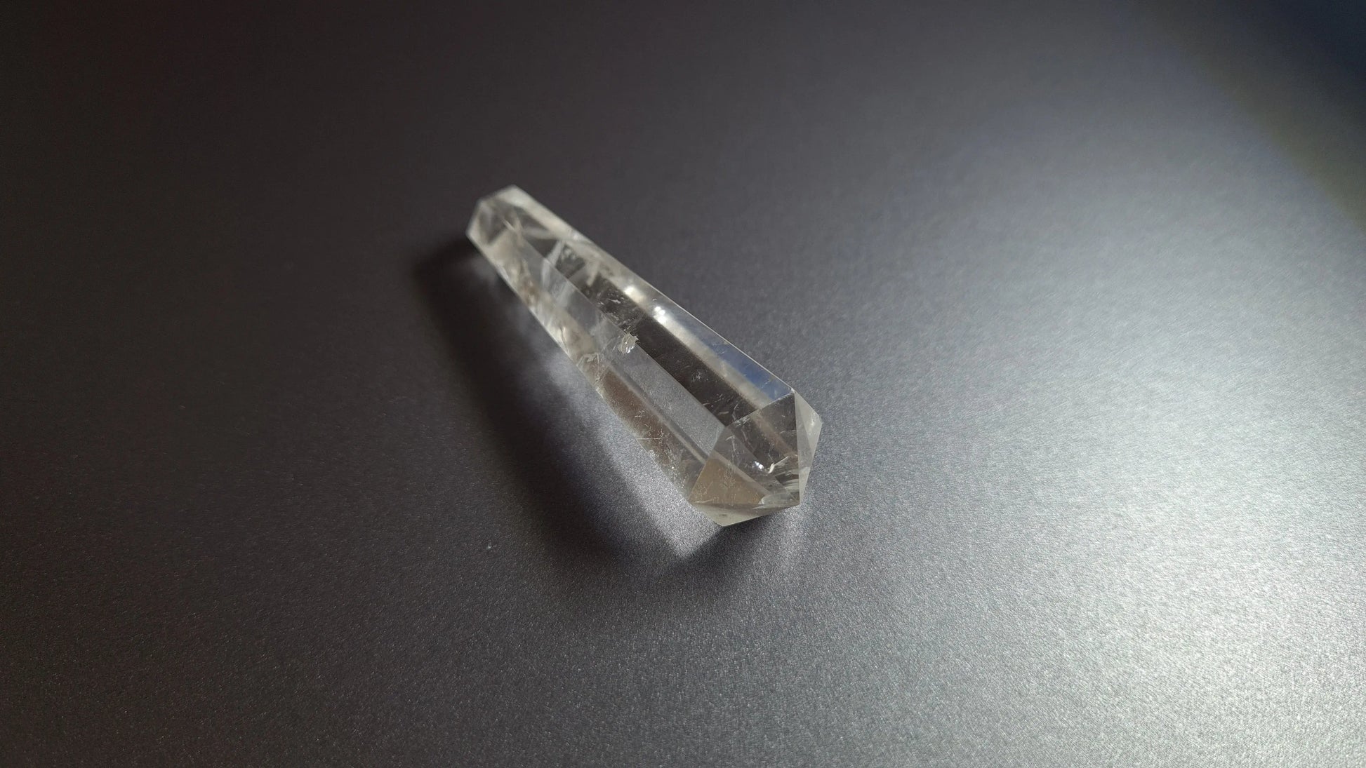 Cristal de quartz - 6 facettes - 6 x 1.7 cm - 17.2 g Ma boutique