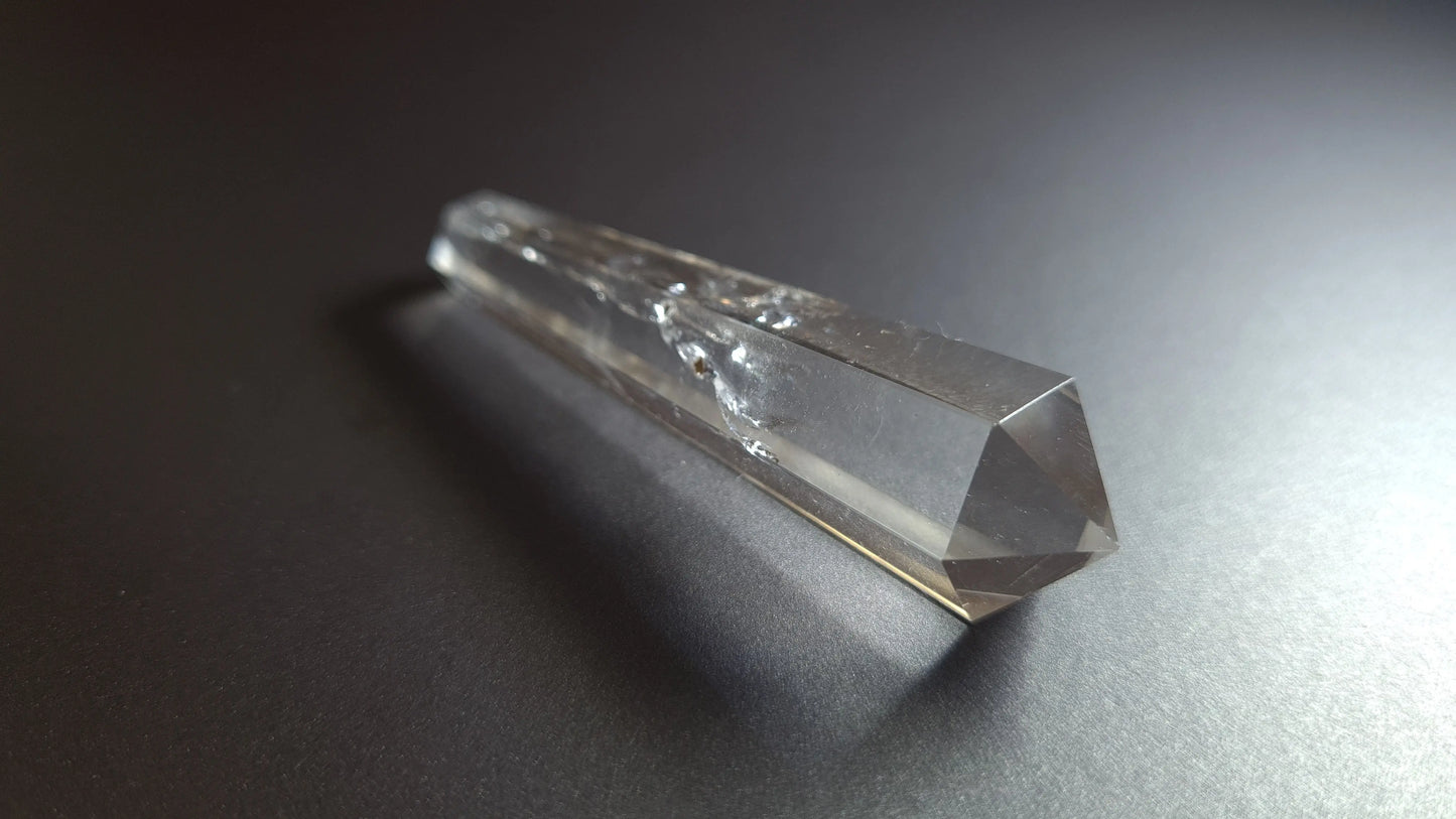 Cristal de quartz - 6 facettes - 6.8 x 1.7 cm - 19.8 g Ma boutique