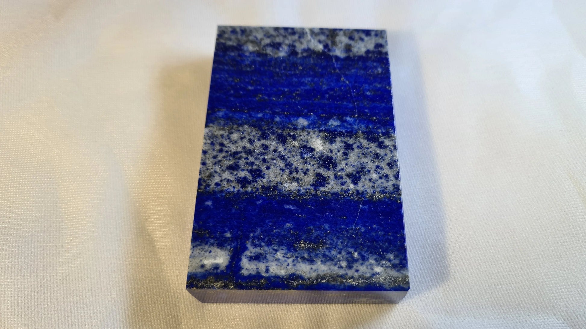 Plaque de lapis lazuli 1.3x5x7.5cm Cristal Roche