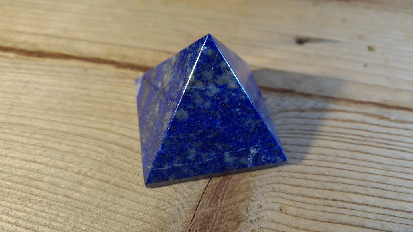 Pyramide en lapis-lazuli de 5cm Cristal Roche