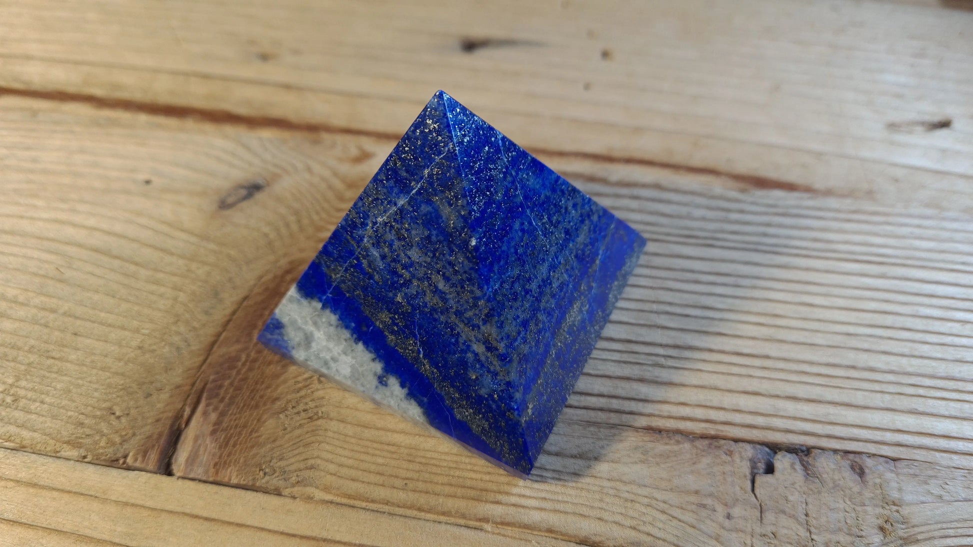 Pyramide en lapis-lazuli de 5cm Cristal Roche