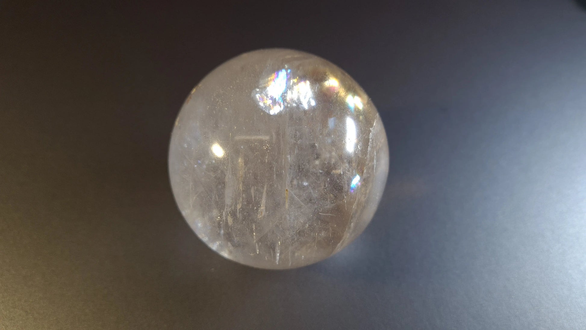 Boule de cristal de 60mm Cristal Roche