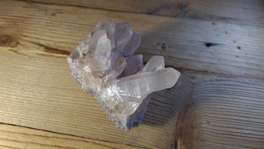 Amas de cristaux de roche / quartz 399g, 9x5cm Cristal Roche
