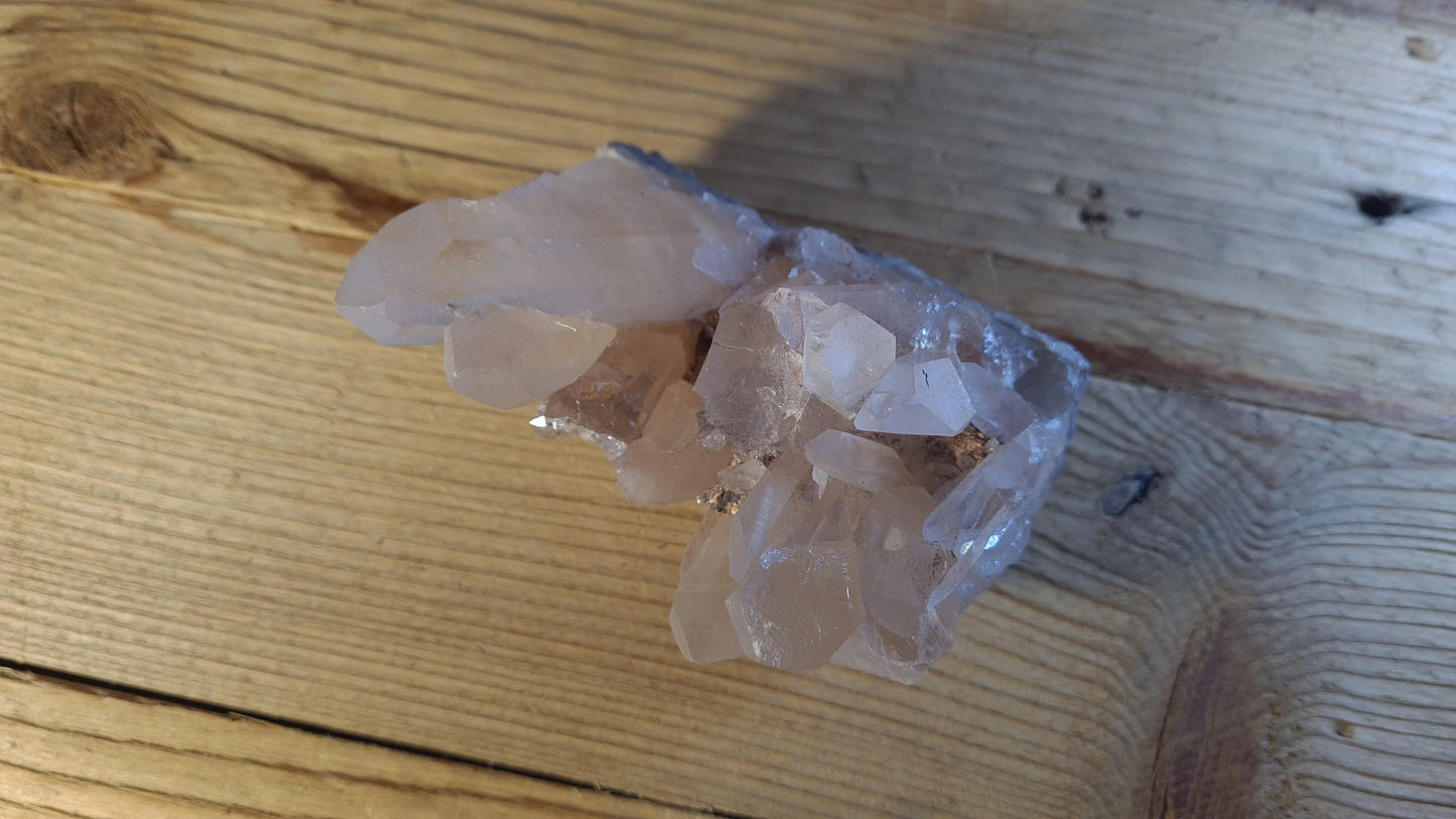 Amas de cristaux de roche / quartz 399g, 9x5cm Cristal Roche