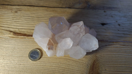 Amas de cristaux de quartz rose 441g, 11x6cm Cristal Roche
