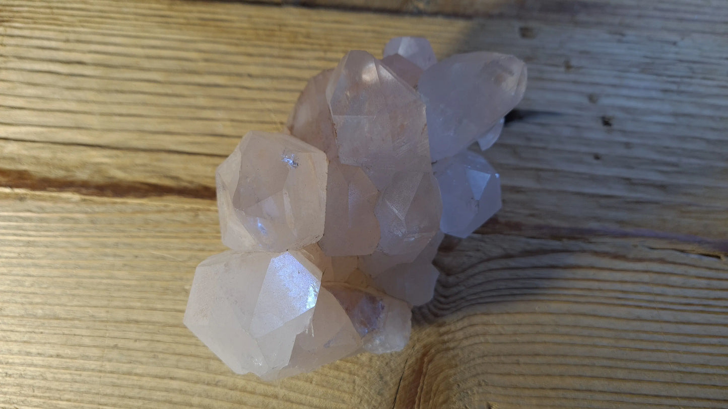 Amas de cristaux de quartz rose 441g, 11x6cm Cristal Roche