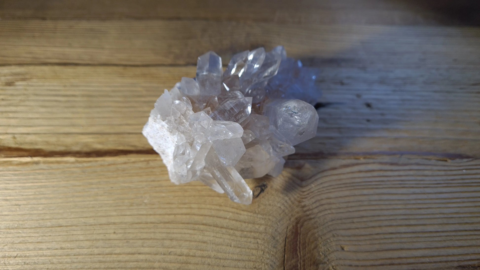 Amas de cristaux de roche / quartz 395g, 12x8cm Cristal Roche