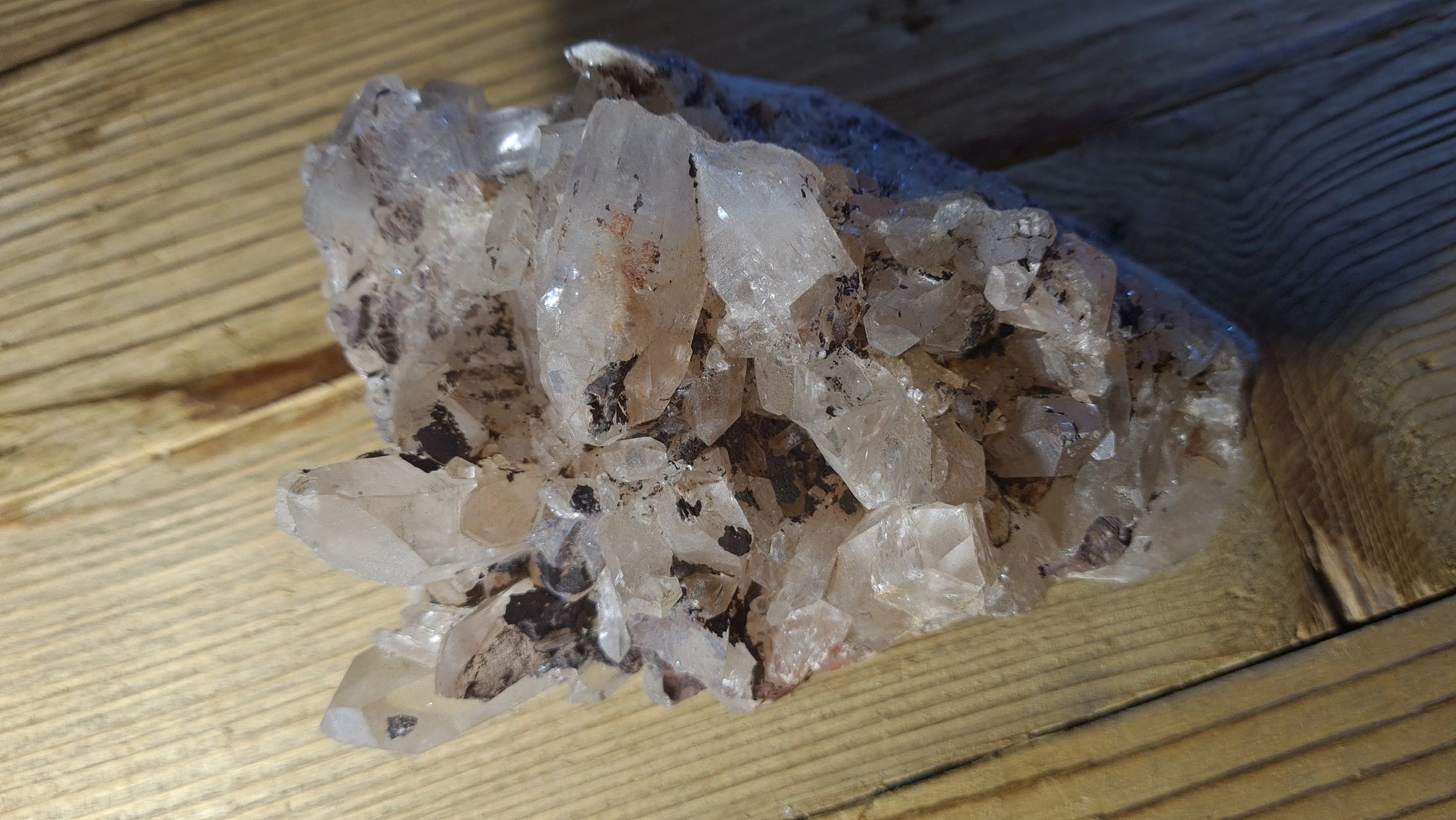 Amas de cristaux de roche / quartz 579g, 13x10cm Cristal Roche