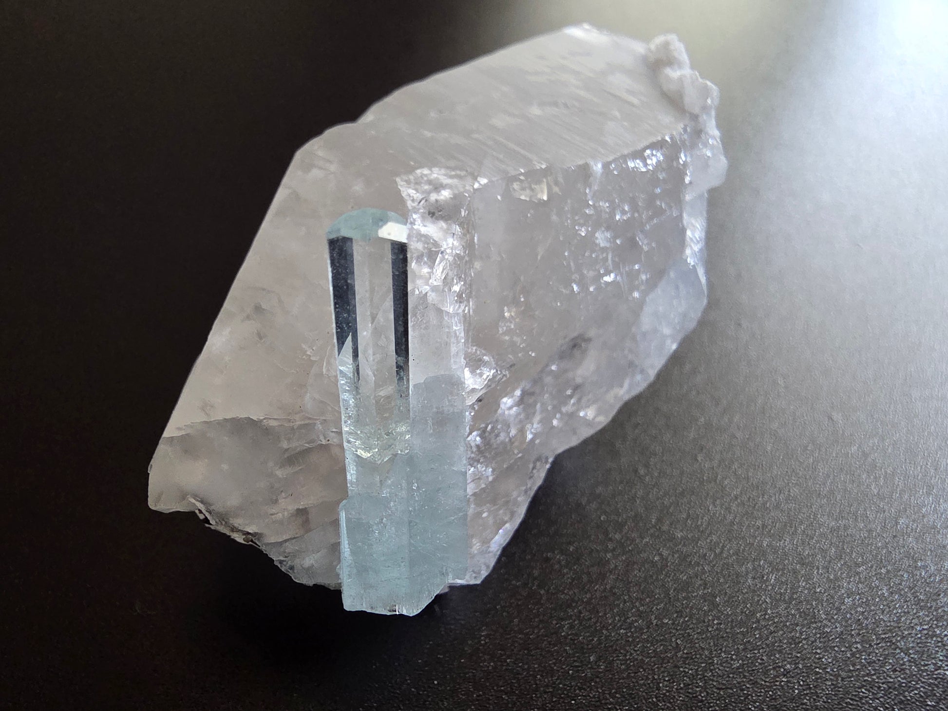 27 - Aigue-marine Cristal Roche