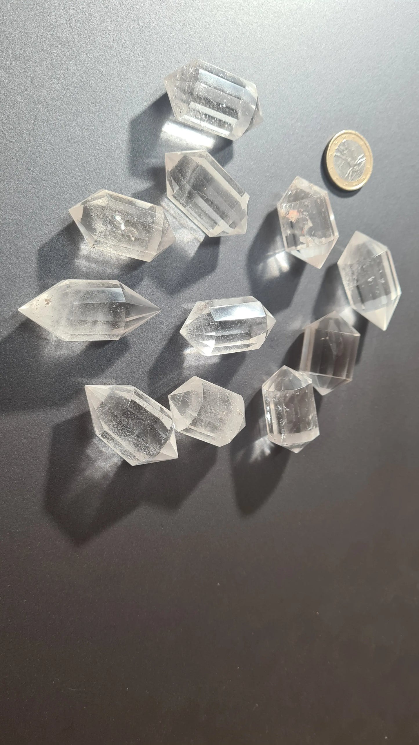 Cristaux de quartz de taille intermédiaires 12 facettes Cristal Roche