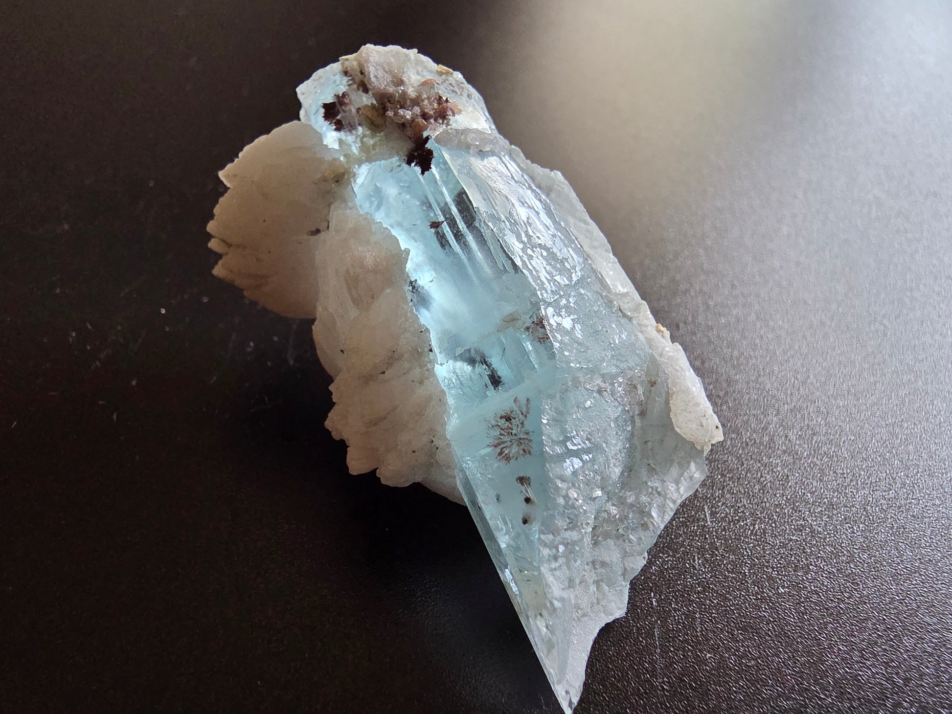 33 - Aigue-marine Cristal Roche