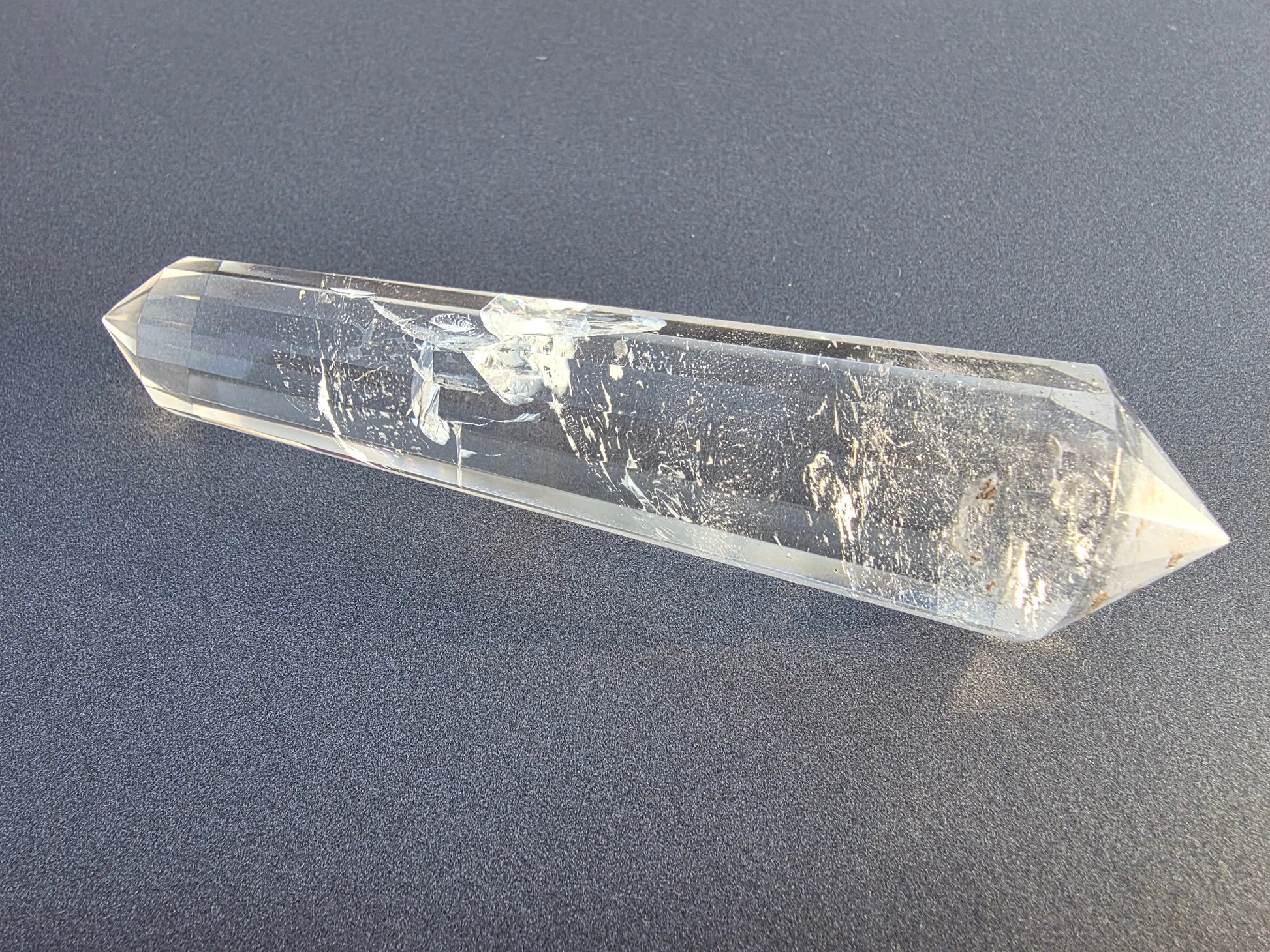 Cristal de quartz - 16 facettes - 10.8 x 2.4 cm - 80.3g Ma boutique