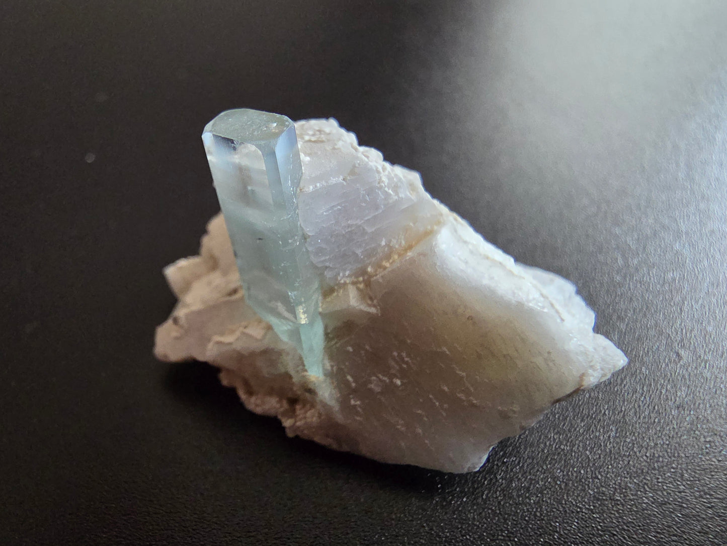 32 - Aigue-marine Cristal Roche