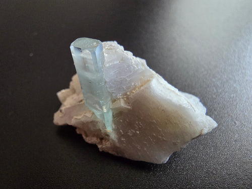 32 - Aigue-marine Cristal Roche