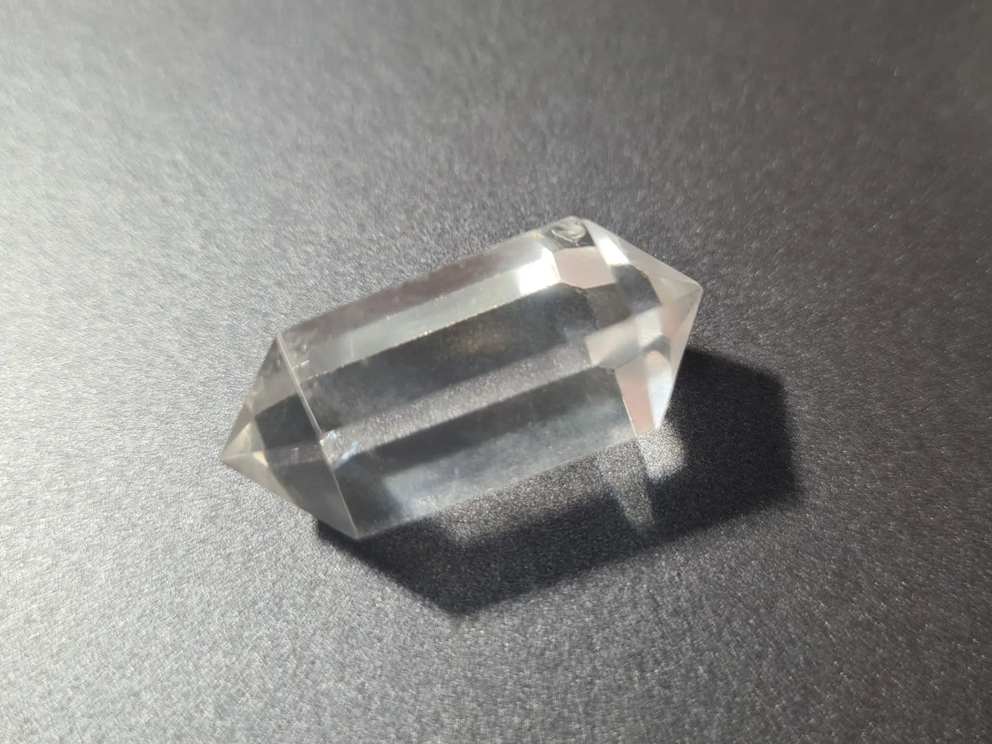 Petits cristaux de quartz 6 facettes Cristal Roche