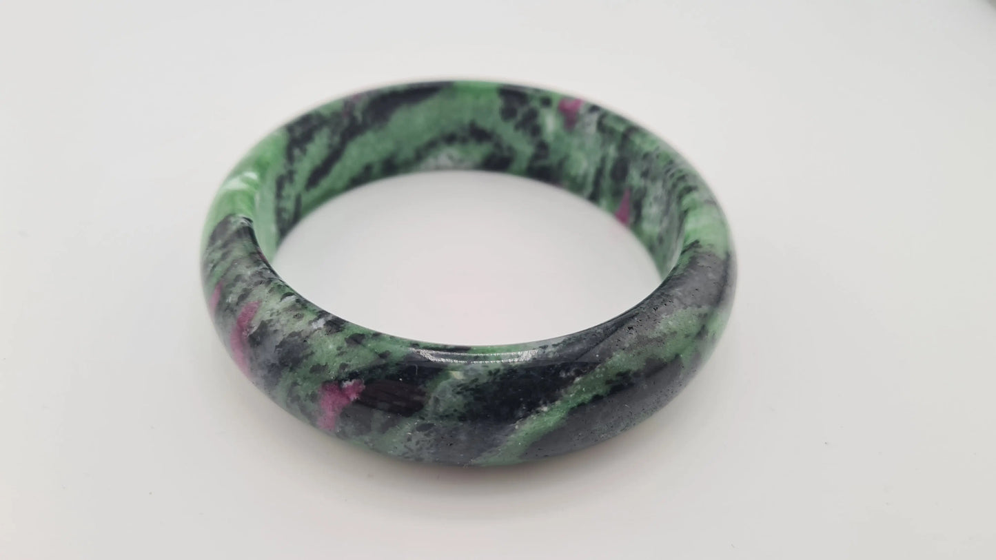 Bracelet massif "jonc" en rubis zoïsite Cristal Roche