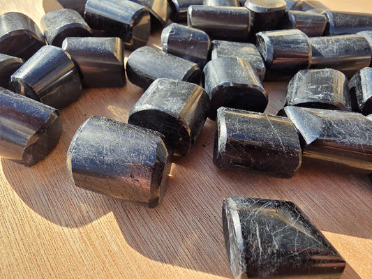 Pierres roulées de Tourmaline Cristal Roche