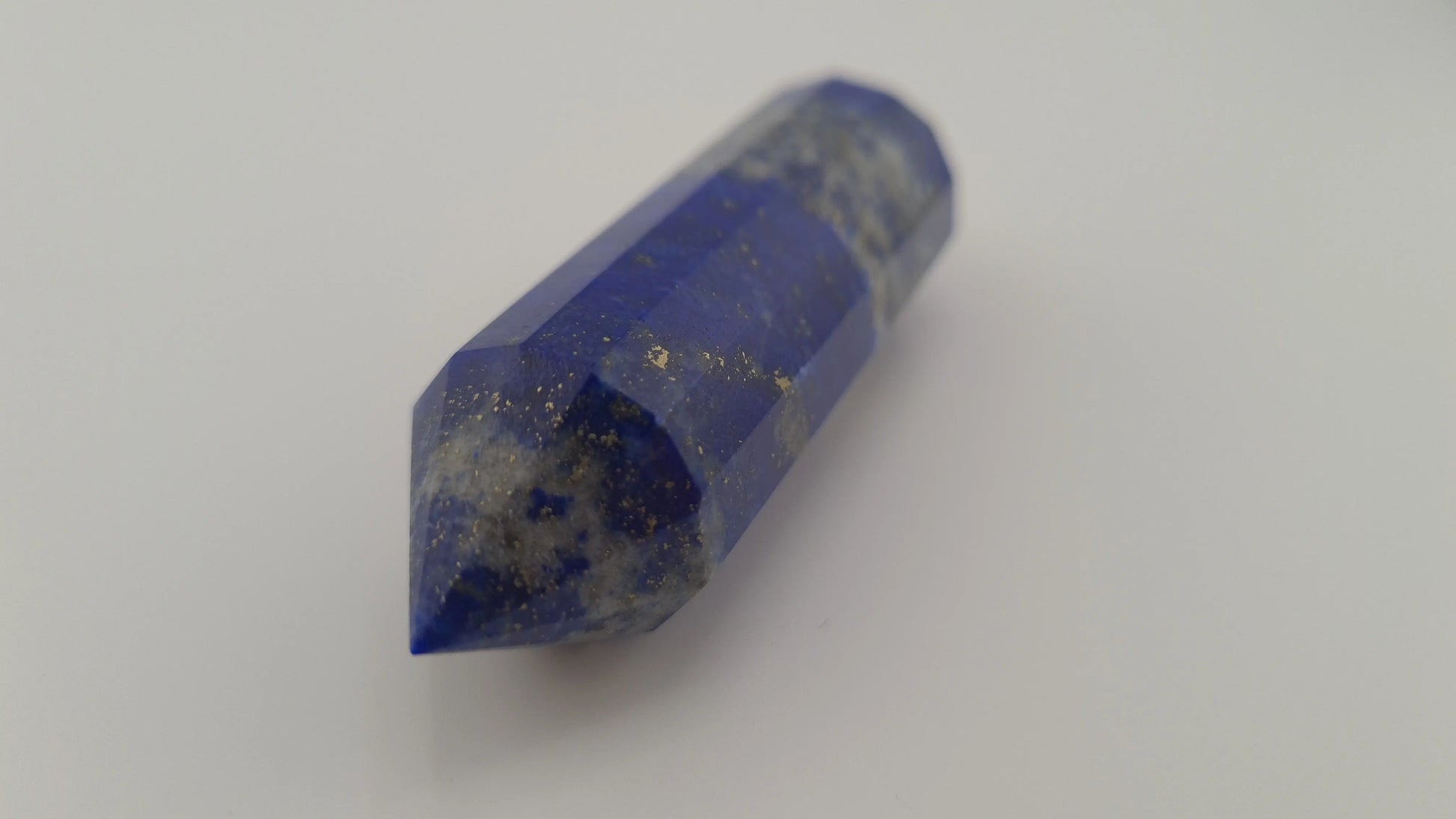 Lapis-Lazuli 12 facettes 7.5 x 2cm, 60g Cristal Roche