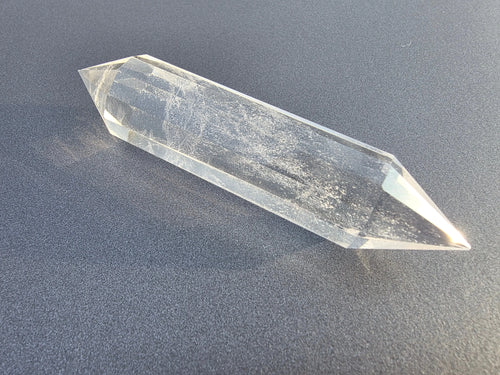 Cristal de quartz - 12 facettes - 10 x 2.2 cm - 74g Ma boutique