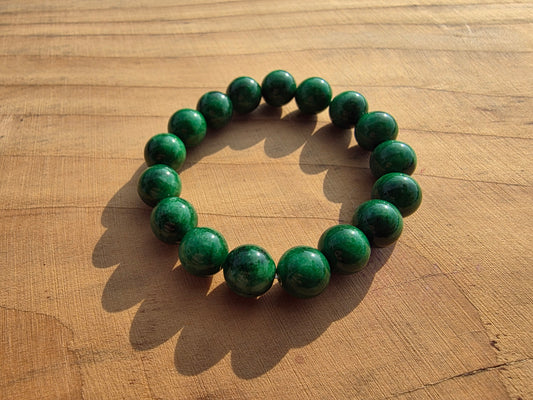 Bracelet en jade néphrite vert intense de Chine 10mm Cristal Roche
