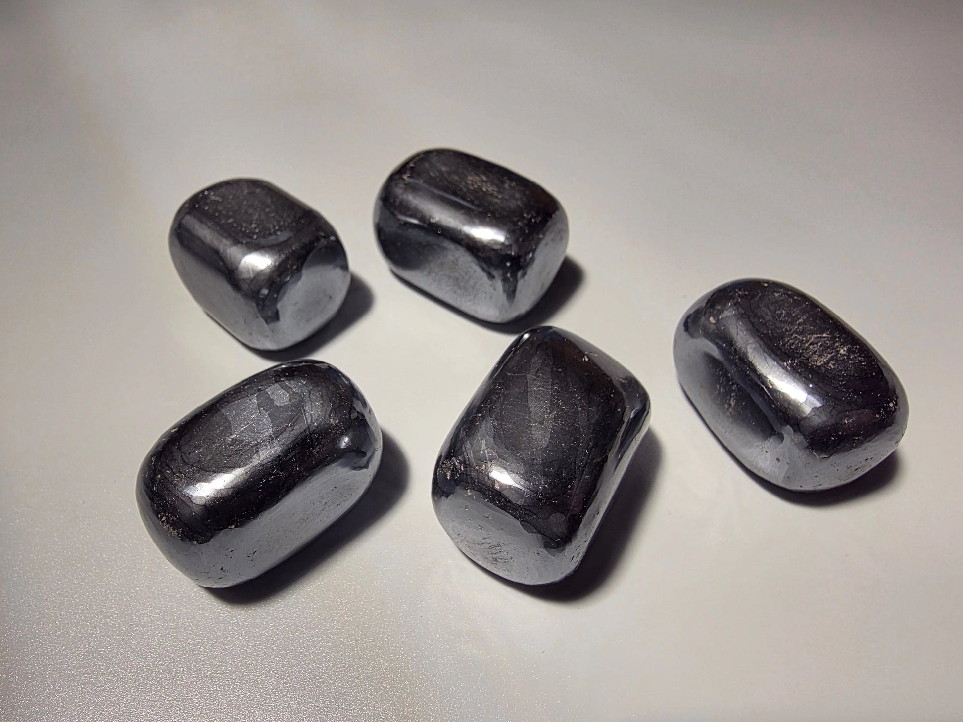 Pierre polie de shungite élite Cristal Roche