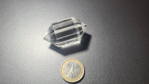 Cristal de quartz - 12 facettes - 4.7 x 2.5 cm - 39g Ma boutique