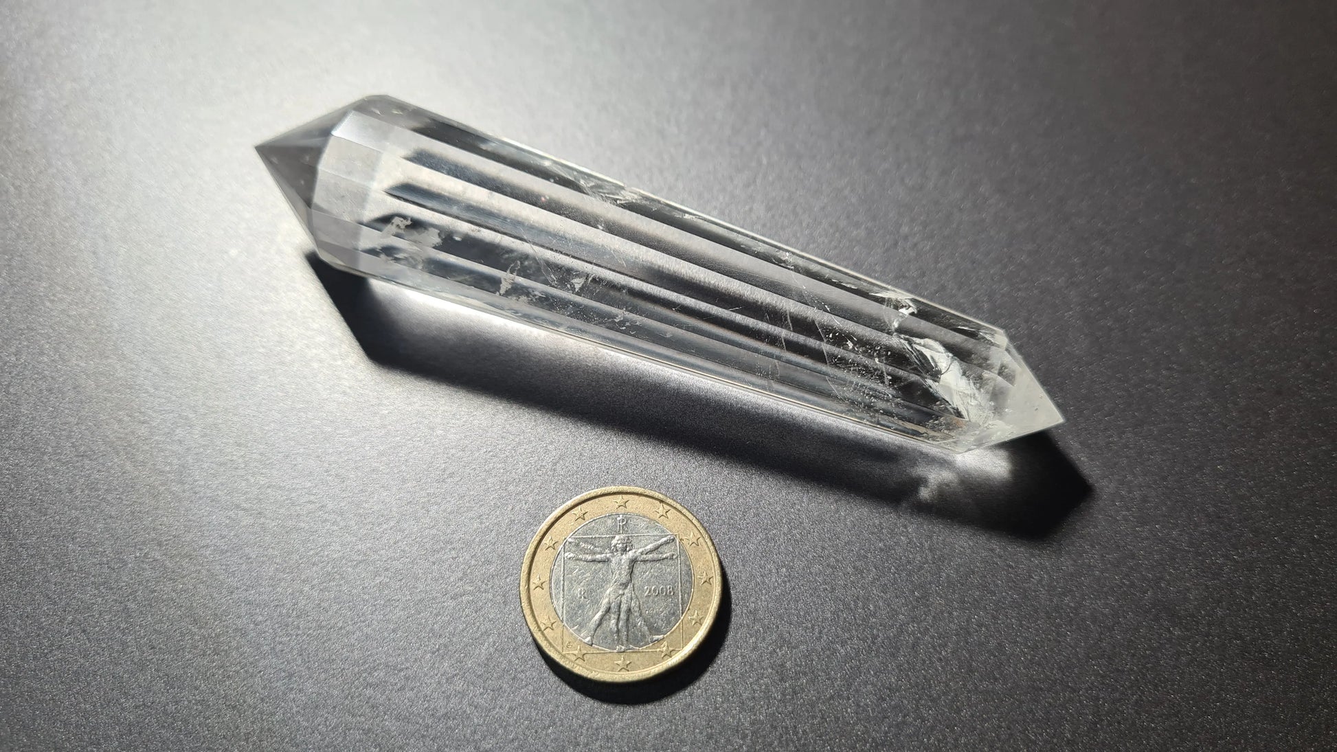 Cristal de quartz - 16 facettes - 10.7 x 2.3 cm - 73.9g Ma boutique